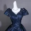 Vintage / Originale Bleu Marine Satin Robe De Bal 2026 Robe Boule V-Cou Manches Courtes Dos Nu Longue