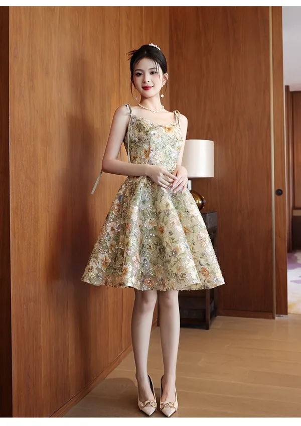 Flower Fairy Sage Green Sequins Embroidered Homecoming Graduation Dresses 2025 A-Line / Princess Spaghetti Straps Sleeveless Backless Knee-Length Formal Dresses