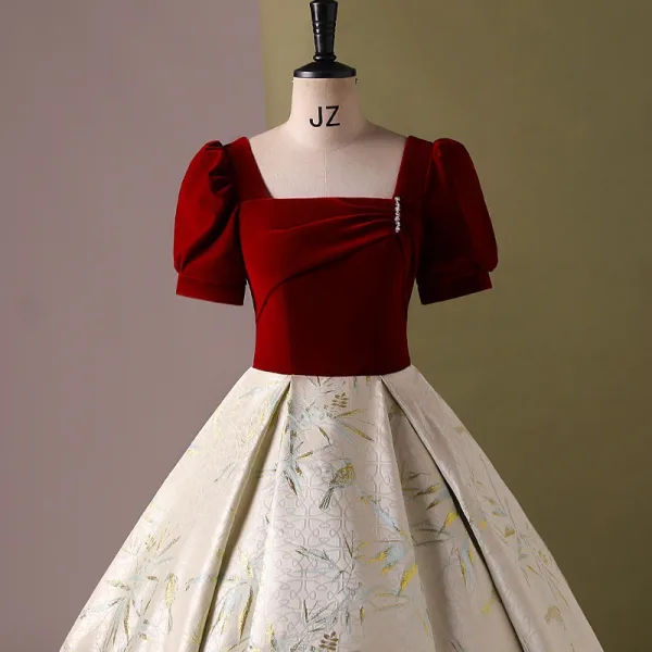 Elegant Burgundy Printing Prom Dresses 2024 Ball Gown Square Neckline Short Sleeve Backless Floor-Length / Long Prom Formal Dresses Elegant Burgundy Printing Prom Dresses 2024 Ball Gown Square Neckline Short Sleeve Backless Floor-Length / Long Prom Formal Dresses