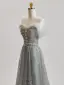 Schöne Grau Perlenstickerei Strass Pailletten Ballkleider 2025 A Linie Bandeau Ärmellos Rückenfreies Sweep / Pinsel Zug Festliche Kleider