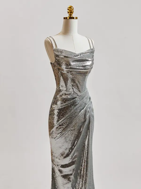 Sexy Glitzernden Silber Pailletten Abendkleider 2025 Meerjungfrau Spaghettiträger Ärmellos Rückenfreies Sweep / Pinsel Zug Festliche Kleider