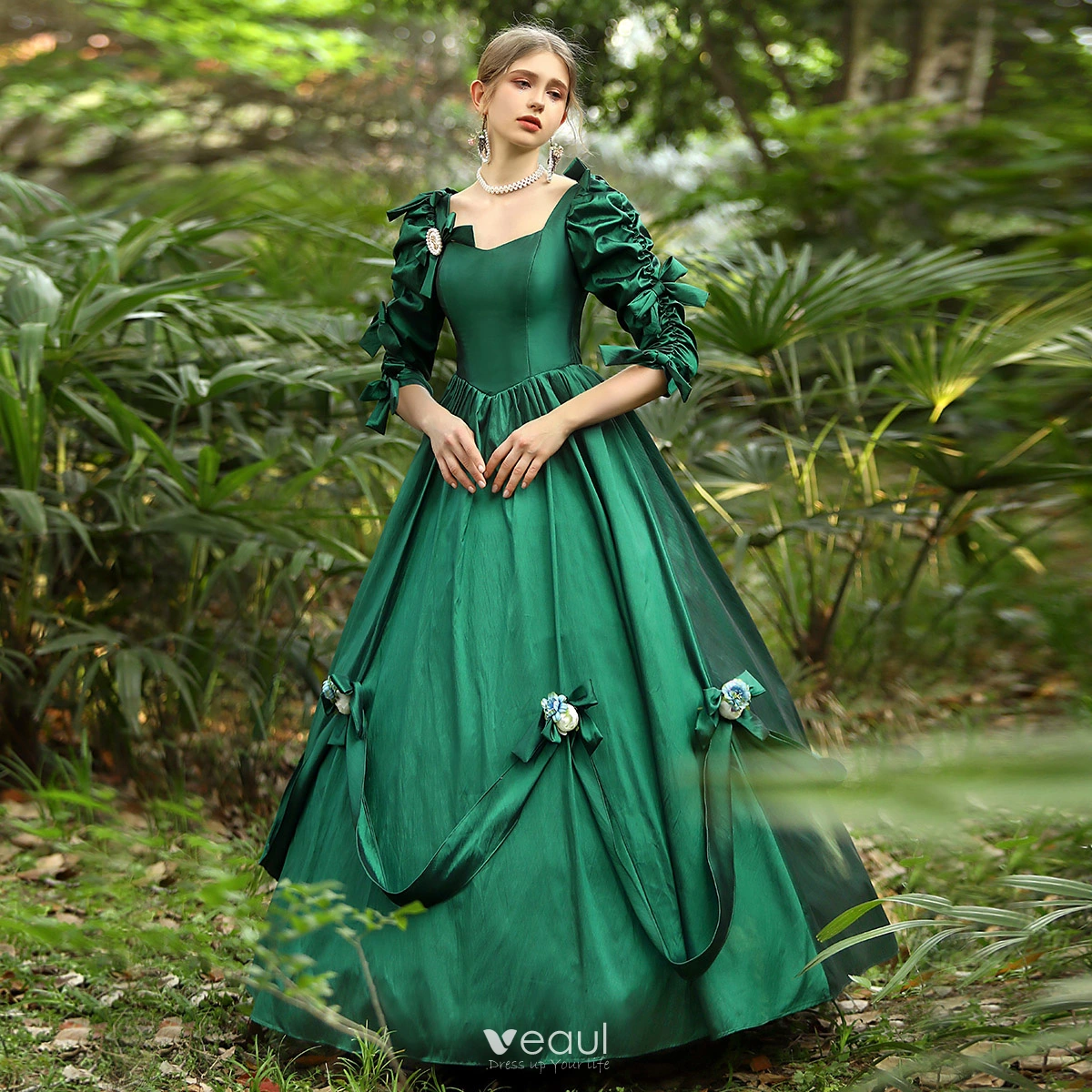 green emerald velvet dress Ivy Green Linen Corset Dress main image 0