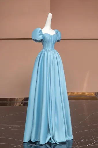 Simple Bleu Ciel Satin Robe De Bal 2024 Princesse Encolure Carrée Gonflée Manches Courtes Dos Nu Longue Promo Robe De Ceremonie