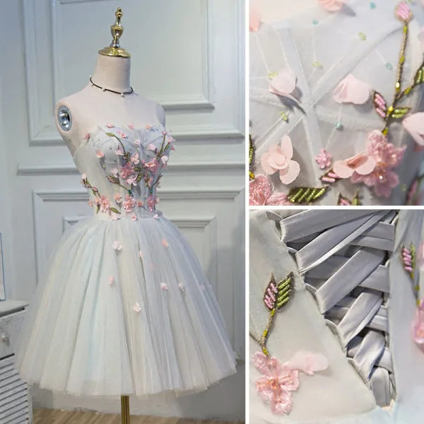 Charmant Été Bleu Ciel Courte Robe De Fête 2022 Robe Boule Bustier Perlage En Dentelle Fleur Appliques Sans Manches Dos Nu Robe De Ceremonie