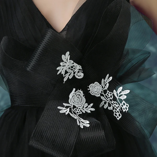 Glamorous Prom Dresses 2017 Deep V-neck Backless Black Tulle Dress