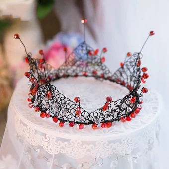 Unique Rouge Noire Cristal Métal Tiare 2017 Bijoux Mariage