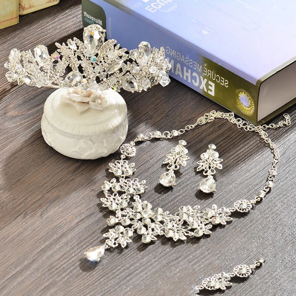 Mooie / Prachtige 2017 Zilveren Kristal Rhinestone Metaal Tiara Bruidssieraden
