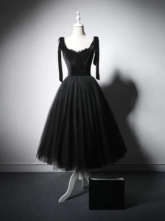 Chic Beautiful Black Velvet Homecoming Graduation Dresses 2024 A Line Princess Square Neckline Sleeveless Backless Tea Length