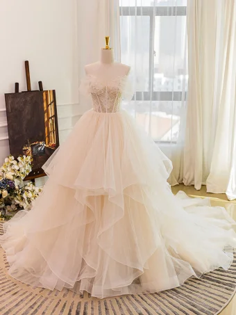 Charmant Champagne En Dentelle Fleur Volants En Cascade Robe De Mariée 2024 Robe Boule Bustier Sans Manches Dos Nu Tribunal Train