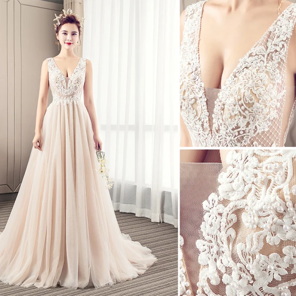 Modern / Fashion Champagne Wedding Dresses 2019 A-Line / Princess V-Neck Beading Pearl Lace Flower Sleeveless Backless Court Train