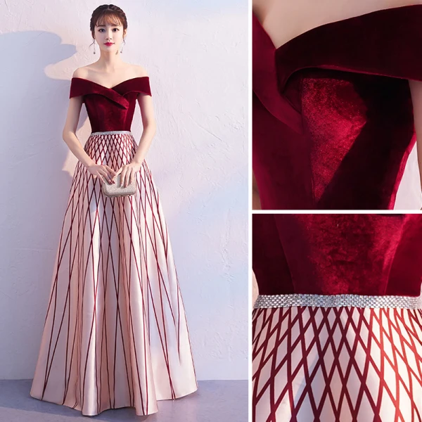 Chic / Beautiful Burgundy Evening Dresses  2019 A-Line / Princess Off-The-Shoulder Suede Short Sleeve Backless Striped Floor-Length / Long Formal Dresses