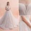 Charmant Ivory / Creme Brautkleider / Hochzeitskleider 2019 A Linie Off Shoulder Perlenstickerei Quaste Spitze Blumen Pailletten Kurze Ärmel Rückenfreies Königliche Schleppe
