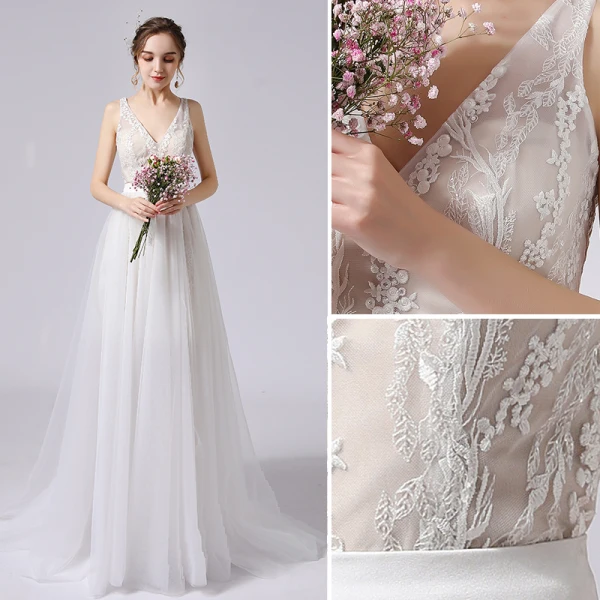 Schlicht Champagner Brautkleider / Hochzeitskleider 2021 A Linie V-Ausschnitt Ärmellos Rückenfreies Spitze Blumen Sweep / Pinsel Zug Hochzeit