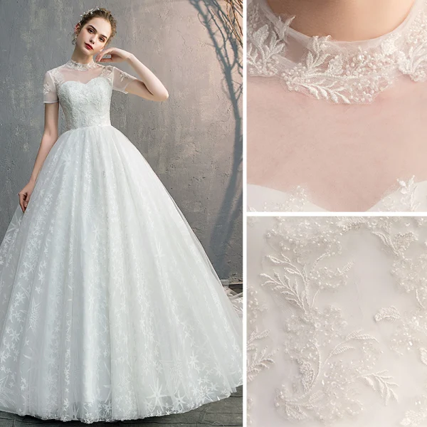 Élégant Ivoire Robe De Mariée 2019 Robe Boule Encolure Dégagée Perlage Cristal En Dentelle Fleur Manches Courtes Dos Nu Cathedral Train