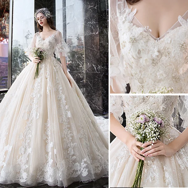 Charmig Champagne Bröllopsklänningar 2019 Balklänning V-Hals Appliqués Blomma Spets Pärla 1/2 ärm Halterneck Royal Train