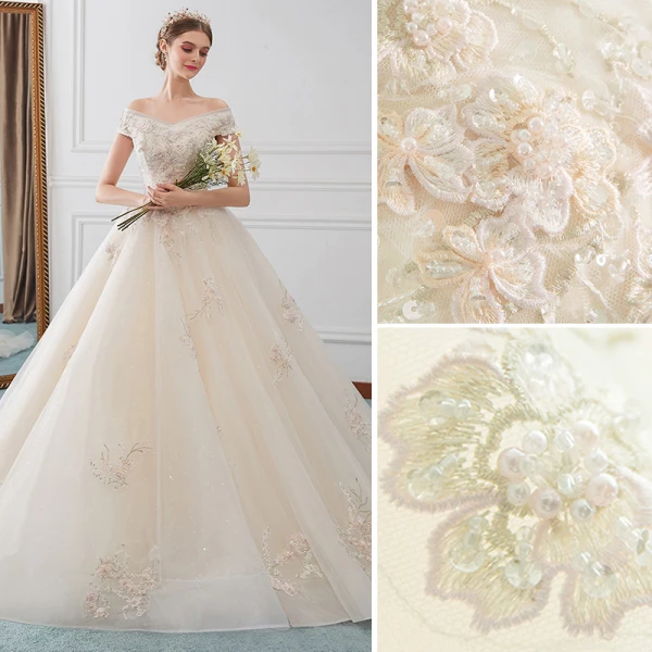 Charmant Ivory / Creme Brautkleider / Hochzeitskleider 2019 A Linie Off Shoulder Perlenstickerei Perle Applikationen Spitze Blumen Kurze Ärmel Rückenfreies Kapelle-Schleppe
