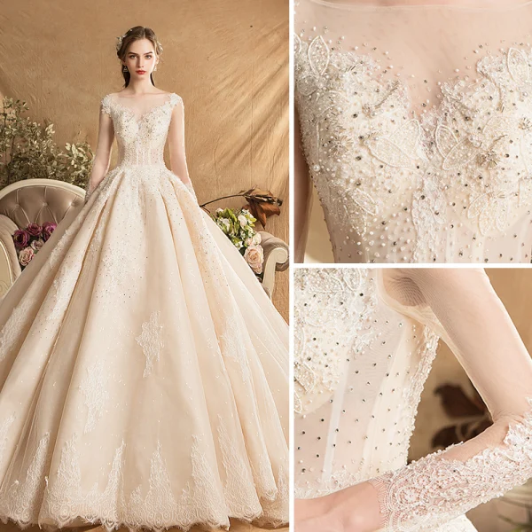 Luxe Champagne Trouwjurken 2019 A lijn Ronde Hals Kralen Parel Rhinestone Kant Bloem Lange Mouwen Ruglooze Cathedral Train