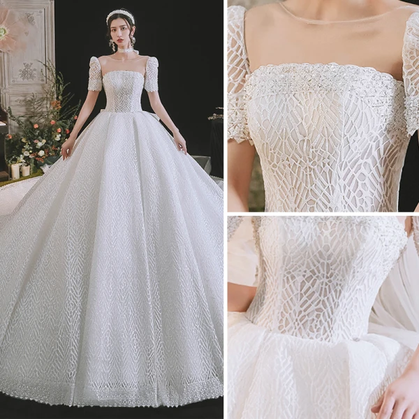 Simple Haut de Gamme Blanche Glitter Robe De Mariée 2021 Robe Boule Encolure Dégagée Manches Courtes Dos Nu Noeud Royal Train Mariage