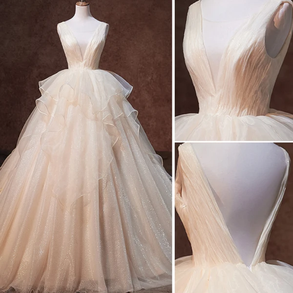 Luxus / Herrlich Champagner Glanz Brautkleider / Hochzeitskleider 2019 A Linie Durchsichtige Tiefer V-Ausschnitt Ärmellos Rückenfreies Fallende Rüsche