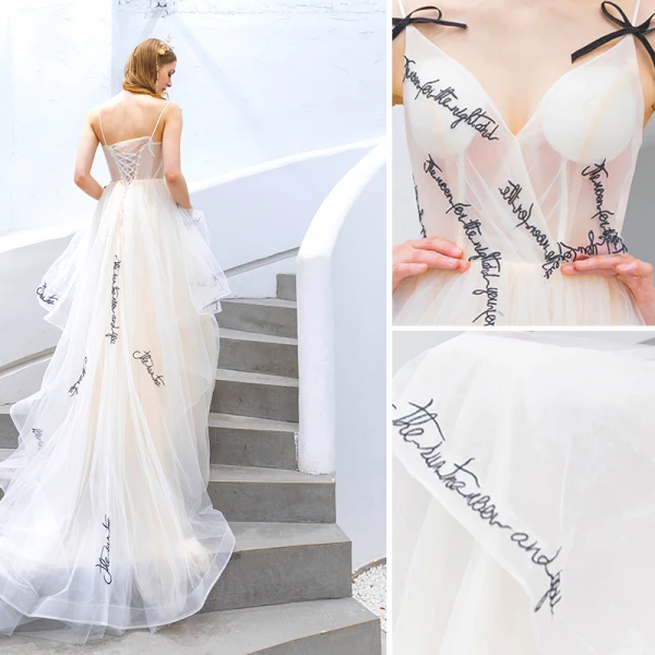 Modern / Fashion Champagne Evening Dresses 2019 A-Line / Princess Spaghetti Straps Bow Sleeveless Backless Sweep Train Formal Dresses