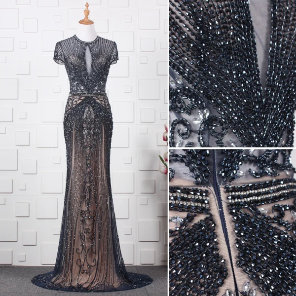 Luxe Bleu Marine Fait main Perlage Robe De Soirée 2019 Trompette / Sirène Encolure Dégagée Faux Diamant Cristal Manches Courtes Train De Balayage Robe De Ceremonie