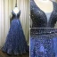 Scintillantes Bleu Roi Fait main Perlage Robe De Soirée 2019 Princesse V-Cou Cristal En Dentelle Fleur Sans Manches Dos Nu Longue Robe De Ceremonie