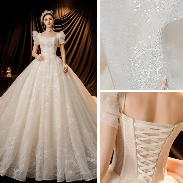 Charmant Ivory / Creme Glanz Brautkleider / Hochzeitskleider 2021 Ballkleid Eckiger Ausschnitt Perlenstickerei Pailletten Spitze Blumen Kurze Ärmel Rückenfreies Königliche Schleppe Hochzeit