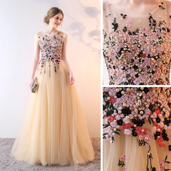 Élégant Champagne Robe De Soirée 2019 Princesse Encolure Dégagée Cristal Perle En Dentelle Fleur Sans Manches Train De Balayage Robe De Ceremonie