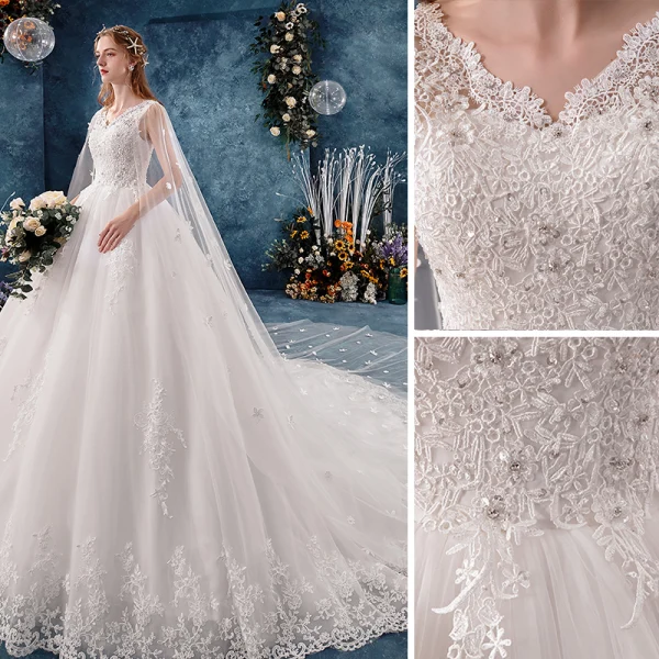 Charmant Ivoire Robe De Mariée 2019 Princesse V-Cou Perlage Paillettes Appliques Perle En Dentelle Fleur Sans Manches Dos Nu Watteau Train