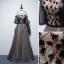Eleganta Svarta Aftonklänningar 2019 Prinsessa Urringning Beading Kristall Appliqués Korta ärm Halterneck Långa Formella Klänningar
