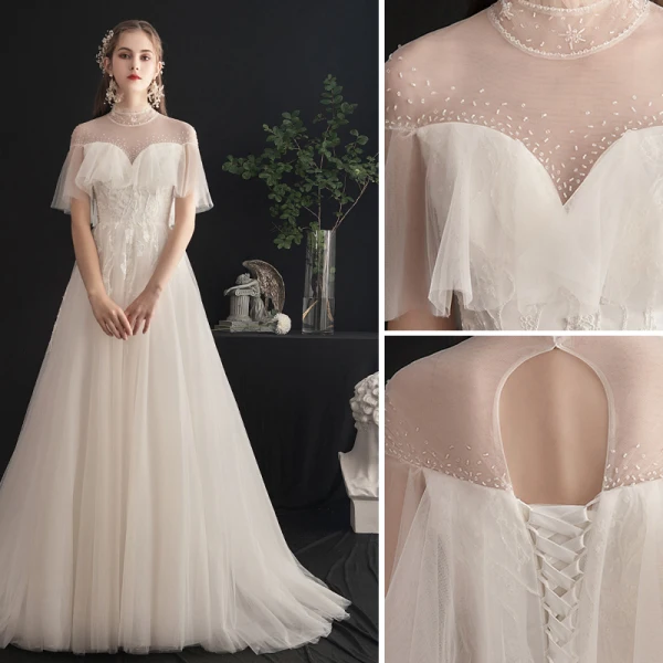 Légère Champagne Robe De Mariée 2019 Princesse Col Haut Perlage Cristal En Dentelle Fleur Manches Courtes Dos Nu Train De Balayage