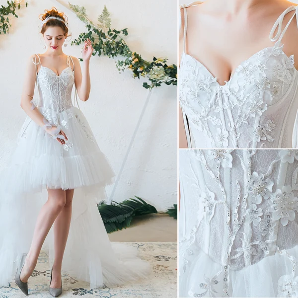 Leichtes Ivory / Creme Strand Brautkleider / Hochzeitskleider 2020 A Linie Spaghettiträger Perlenstickerei Pailletten Applikationen Spitze Ärmellos Rückenfreies Rüschen Sweep / Pinsel Zug