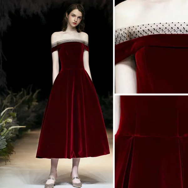 Vintage / Originale Bordeaux Robe De Soirée 2020 Princesse Daim De l'épaule Sans Manches Dos Nu Thé Longueur Robe De Ceremonie