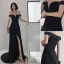 Klassisch Einfarbig Schwarz Abendkleider 2020 Meerjungfrau Off Shoulder Ärmellos Rückenfreies Gespaltete Front Sweep / Pinsel Zug Festliche Kleider
