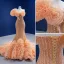 Charmant Luxus / Herrlich Champagner Fallende Rüsche Brautkleider / Hochzeitskleider 2021 Meerjungfrau One-Shoulder Perlenstickerei Perle Pailletten Ärmellos Rückenfreies Sweep / Pinsel Zug Hochzeit