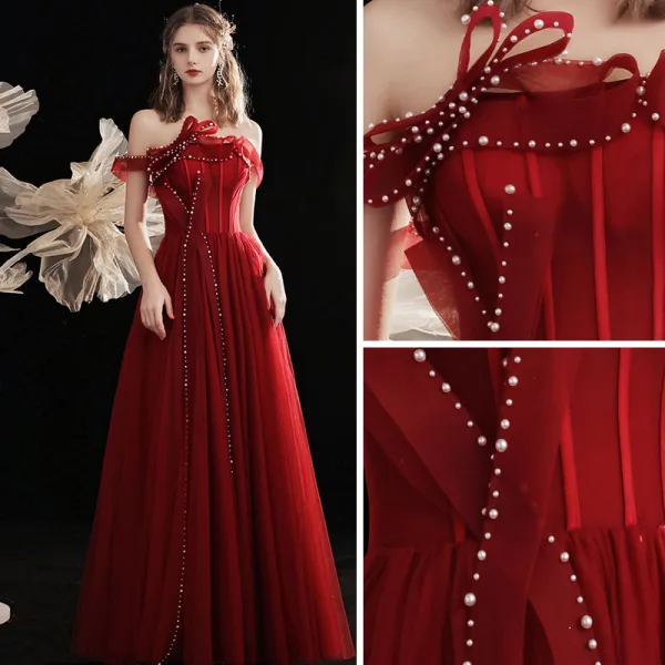 Charming Burgundy Pearl Bow Prom Dresses 2021 Off-The-Shoulder A-Line / Princess Sleeveless Backless Floor-Length / Long Formal Dresses