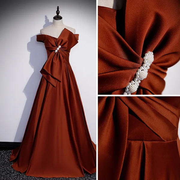 Elegant Coffee Satin Prom Dresses 2022 A-Line / Princess Off-The-Shoulder Bow Short Sleeve Backless Floor-Length / Long Formal Dresses