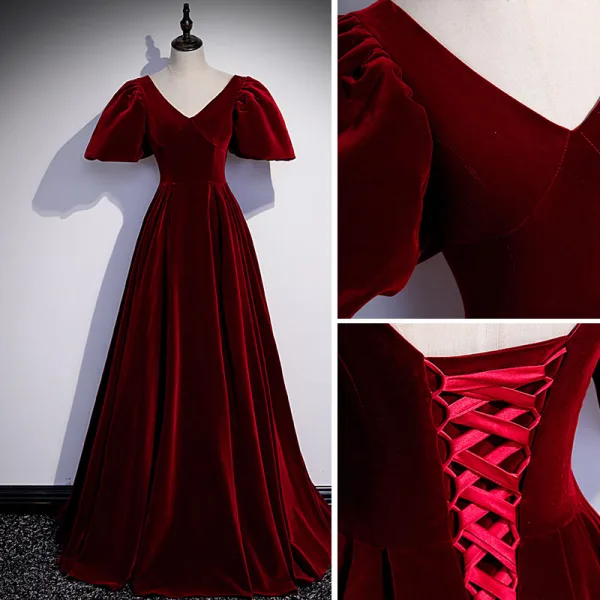 Elegant Burgundy Velour Prom Dresses 2022 A-Line / Princess Suede V-Neck Short Sleeve Backless Floor-Length / Long Formal Dresses