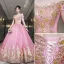 Chic / Belle Ethnique Rose Bonbon Robe De Bal 2022 Robe Boule De l'épaule Perlage Perle Paillettes En Dentelle Fleur Manches Courtes Dos Nu Longue Robe De Ceremonie