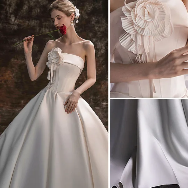 Haut de Gamme Ivoire Satin Robe De Mariée 2022 Robe Boule Bustier Appliques Sans Manches Dos Nu Tribunal Train Mariage