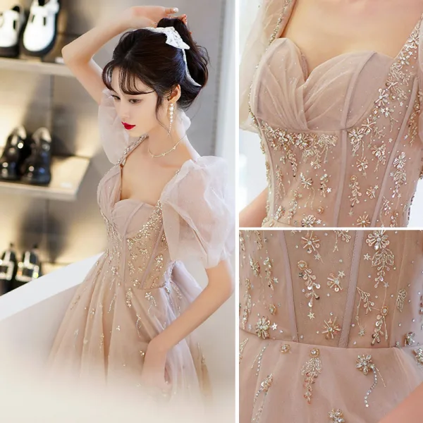 Chic / Belle Champagne Faux Diamant Paillettes Robe De Bal 2022 Princesse Encolure Carrée Gonflée Manches Courtes Dos Nu Noeud Longue Robe De Ceremonie