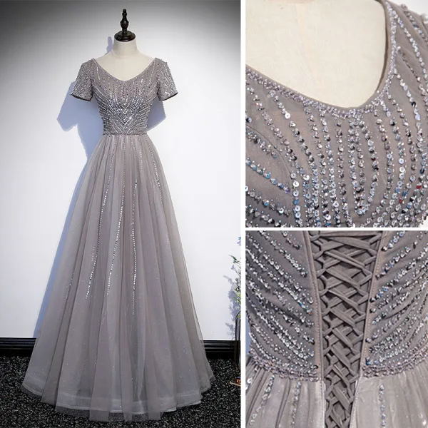 Elegant Grey Beading Sequins Prom Dresses 2022 A-Line / Princess V-Neck Short Sleeve Backless Floor-Length / Long Formal Dresses