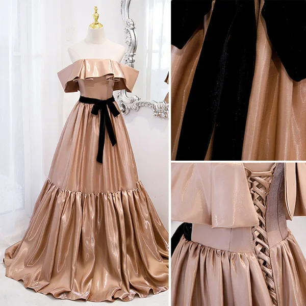 Fashion Champagne Pleated Prom Dresses 2022 A-Line / Princess Off-The-Shoulder Short Sleeve Backless Bow Sweep Train Prom Formal Dresses