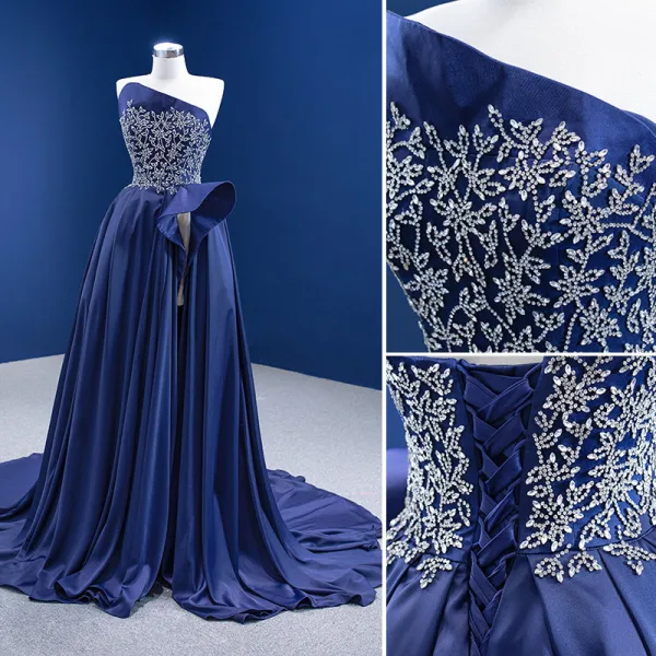 Haut de Gamme Bleu Marine Satin Fendue devant Robe De Bal 2021 Princesse Bustier Perlage Faux Diamant Sans Manches Dos Nu Tribunal Train Robe De Ceremonie