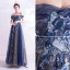 Élégant Bleu Marine Robe De Soirée 2020 Princesse Glitter De l'épaule Perlage En Dentelle Fleur Sans Manches Dos Nu Longue Robe De Ceremonie