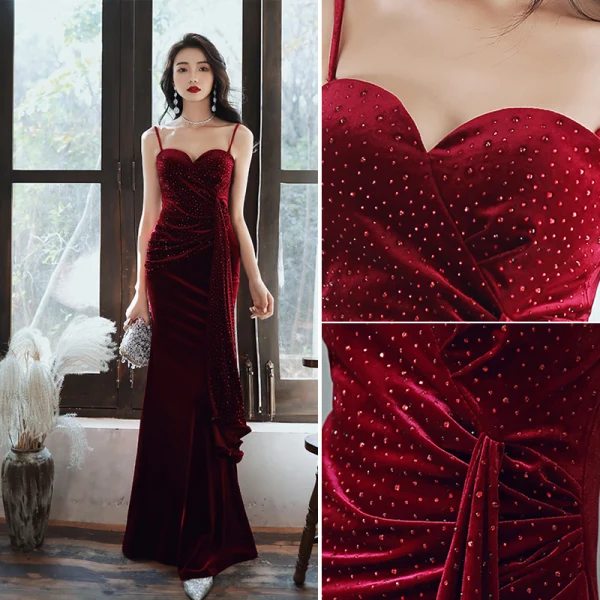 Mooie / Prachtige Bordeaux Suede Avondjurken 2020 Trompet / Zeemeermin Spaghettibandjes Rhinestone Mouwloos Ruglooze Lange Gelegenheid Jurken