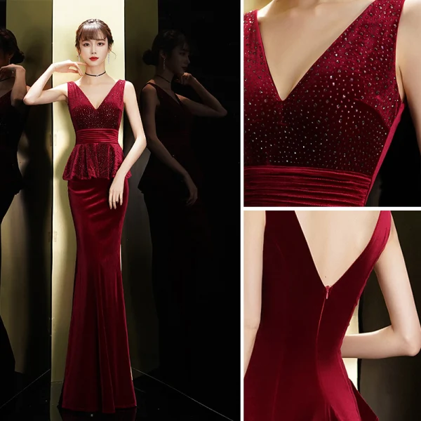 Charming Burgundy Suede Evening Dresses  2020 Trumpet / Mermaid V-Neck Sleeveless Backless Floor-Length / Long Formal Dresses