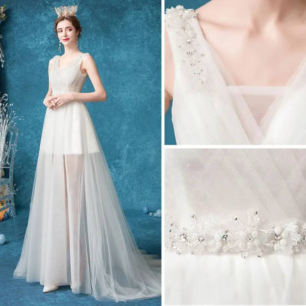 Abordable Ivoire Plage Robe De Mariée 2020 Princesse V-Cou Perlage Perle Faux Diamant Sans Manches Dos Nu Train De Balayage Mariage