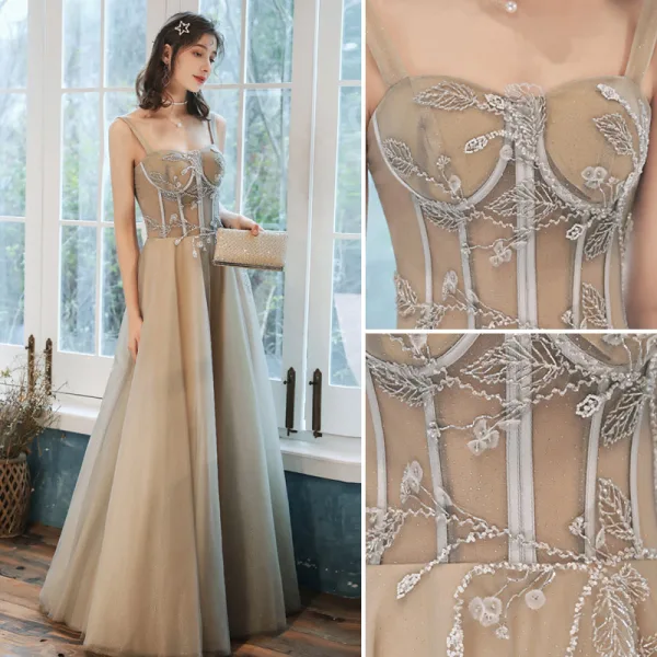 Charmant Champagne Robe De Soirée 2020 Princesse Bretelles Spaghetti Perlage En Dentelle Fleur Sans Manches Dos Nu Longue Robe De Ceremonie