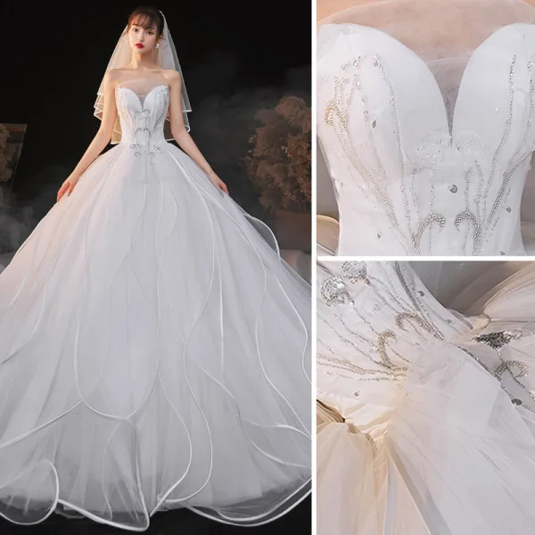 Charmant Blanche Robe De Mariée 2020 Robe Boule Bustier Paillettes Sans Manches Dos Nu Royal Train